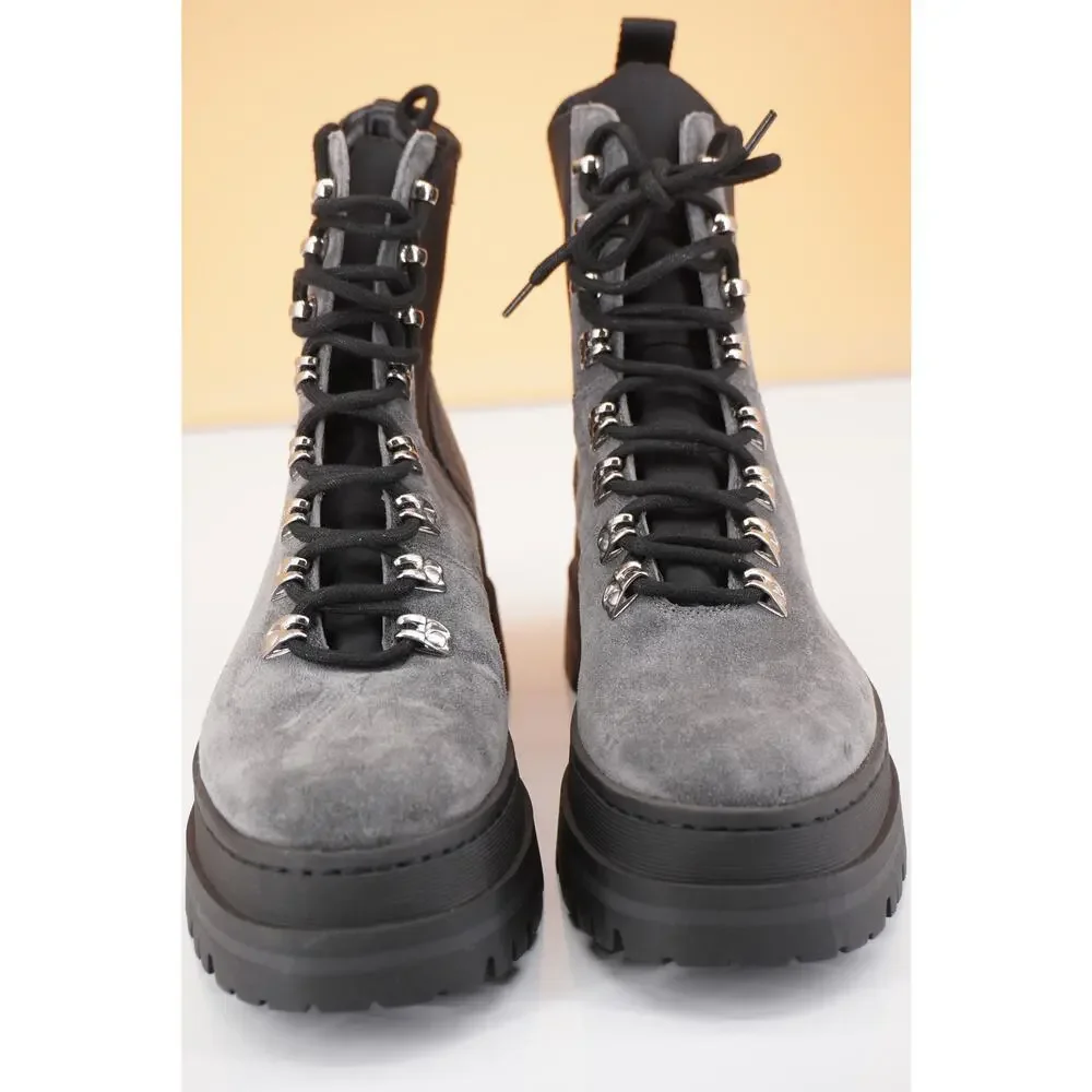 Marc Fisher Plune Lace-Up Lug Sole Bootiet SZ 8.5 biker Lugg Grey Suede $250